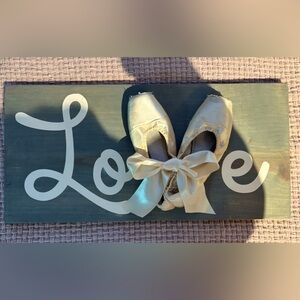 Pointe shoe wall hanging